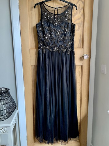 Holly willoughby black beaded - willoughby,