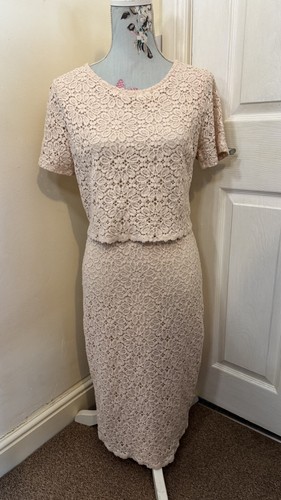 Lace lined occasional - lined,