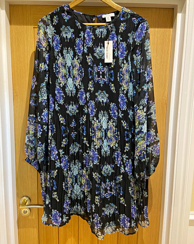 Ladies dress size - , bnwt