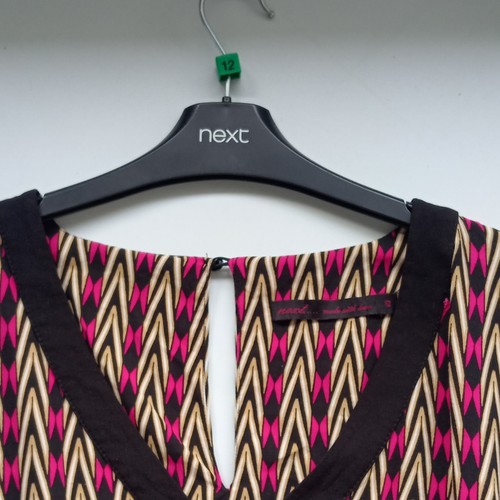 Next multicolour geometric - next=,
