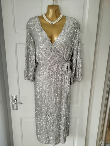 Silver sequin fixed wrap - f&f,
